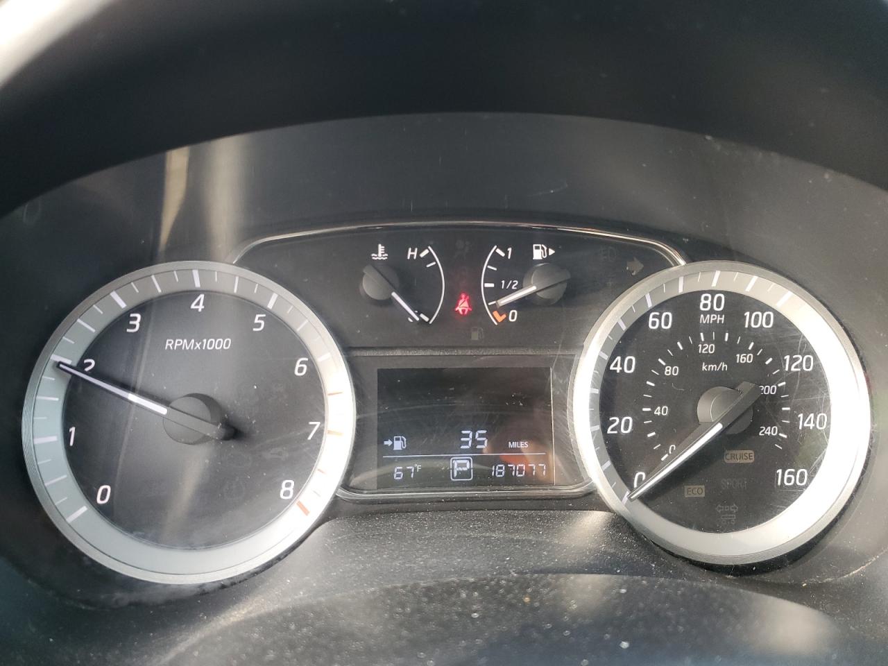 2013 Nissan Sentra - Image 9