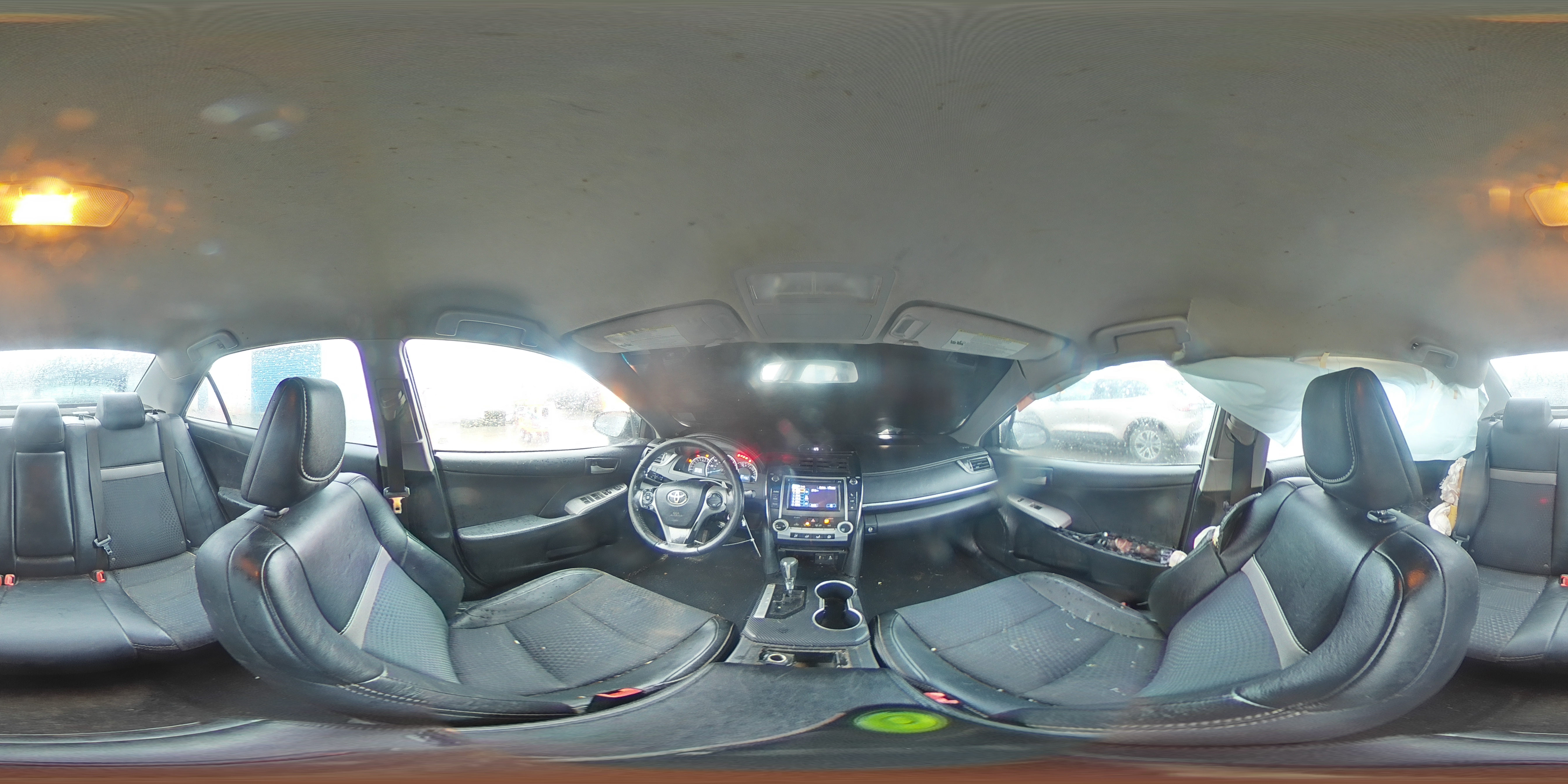 2012 Toyota Camry - Image 12