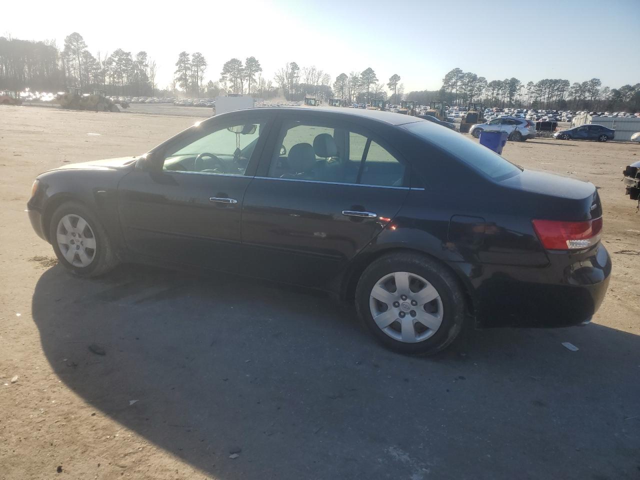2007 Hyundai Sonata - Image 2