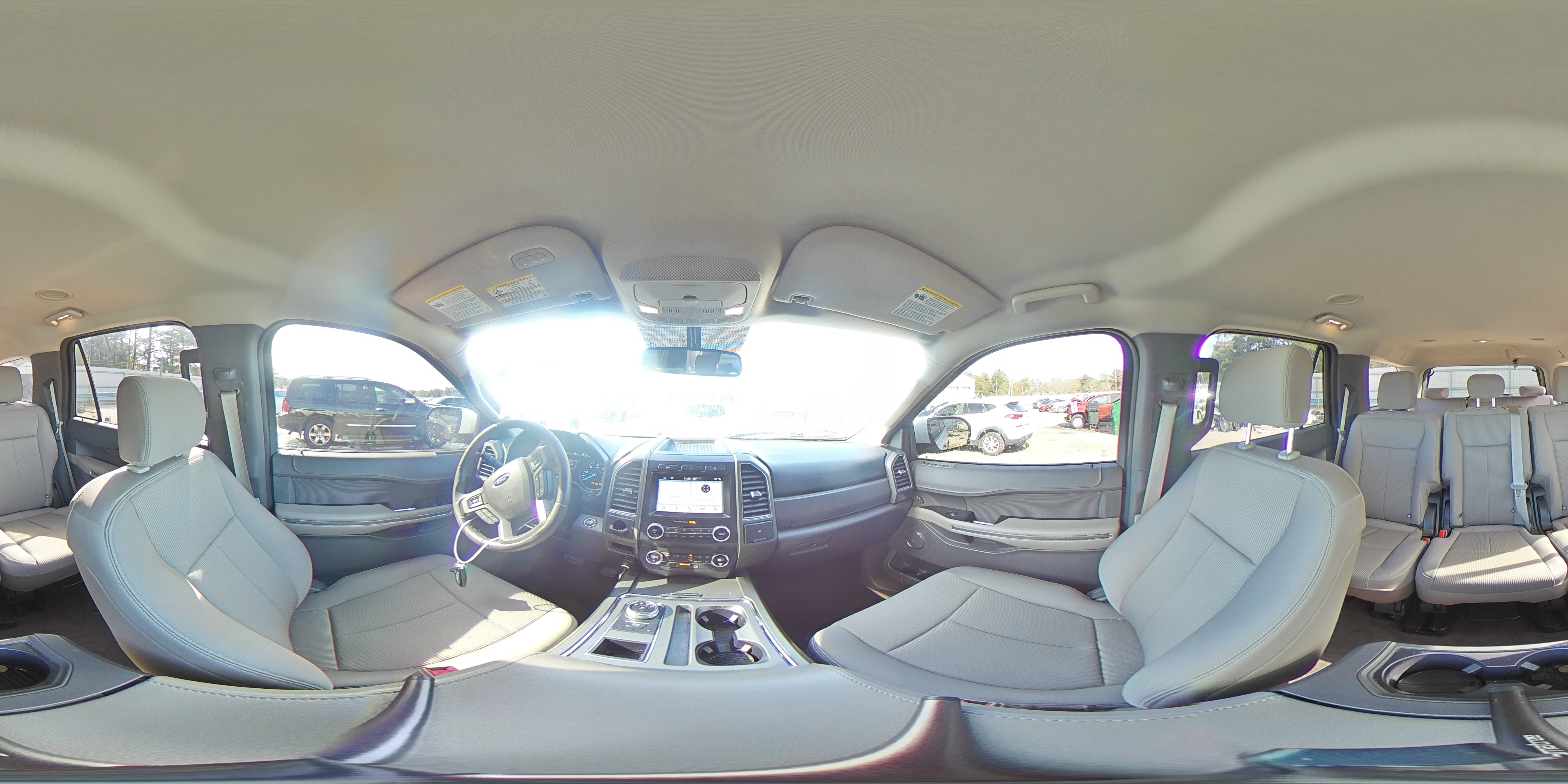 2019 Ford Expedition - Image 16