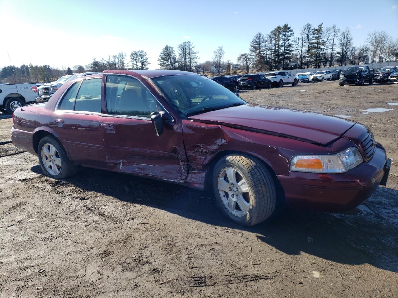 2005 Ford Crown Victoria - Image 4