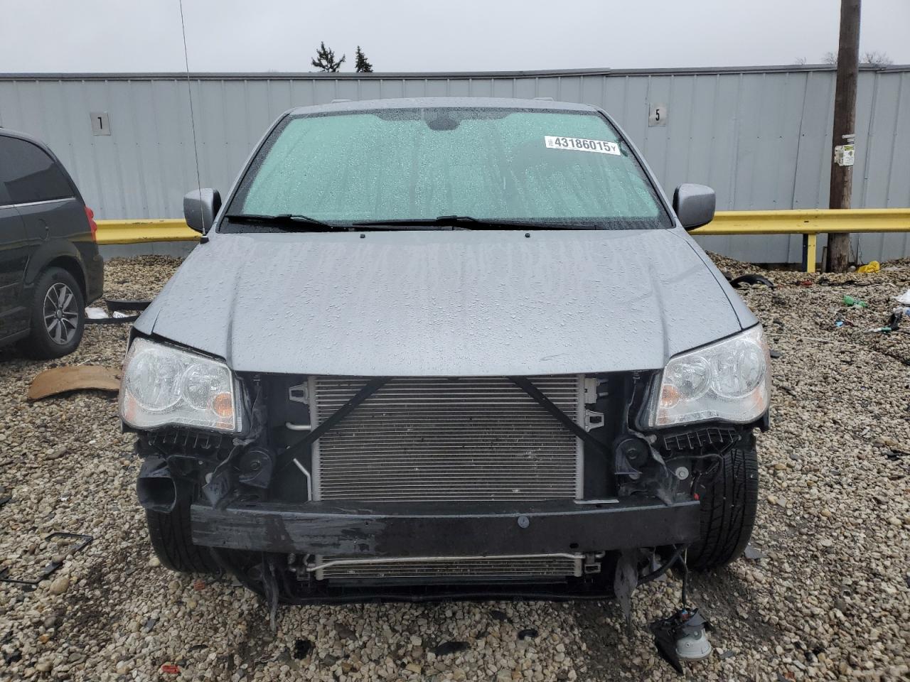 2019 Dodge Caravan - Image 5