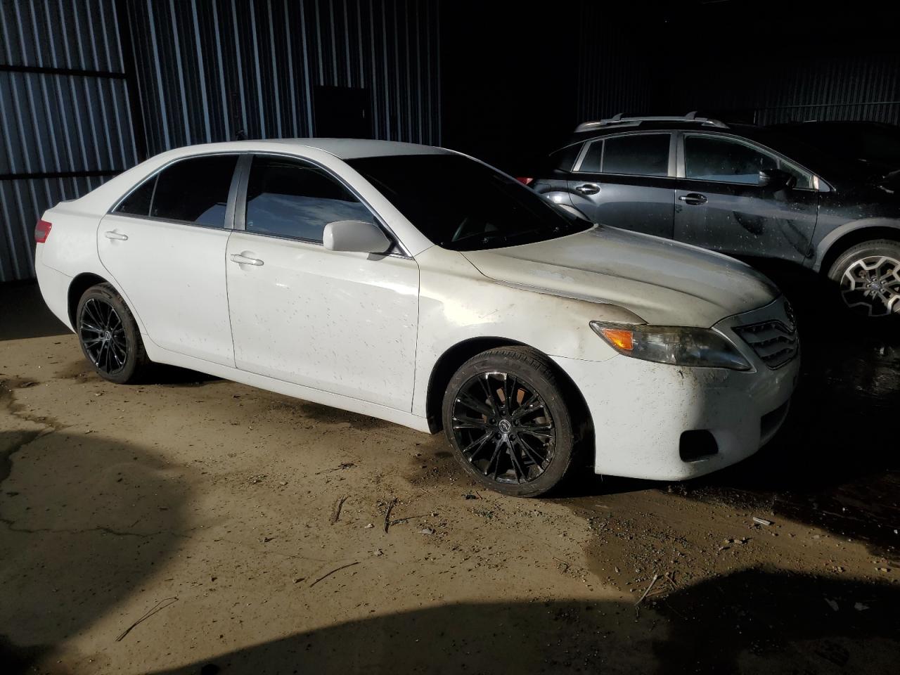 2010 Toyota Camry - Image 4