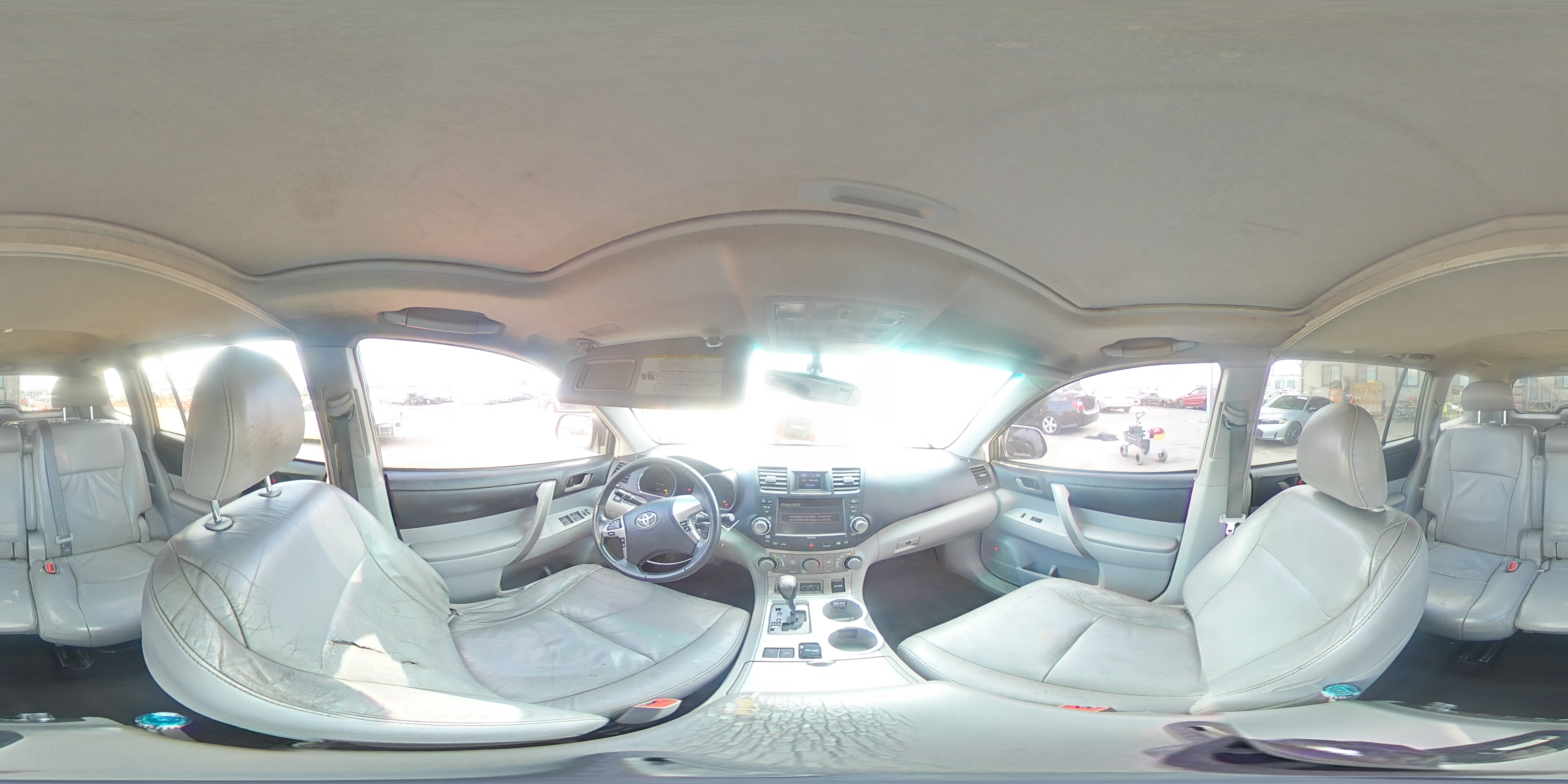 2011 Toyota Highlander - Image 13