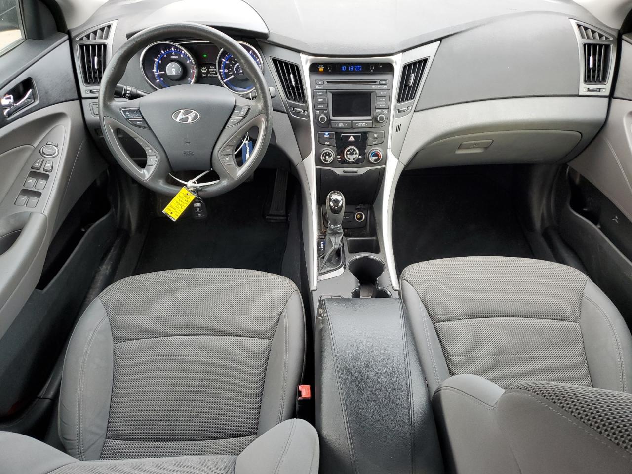 2014 Hyundai Sonata - Image 8
