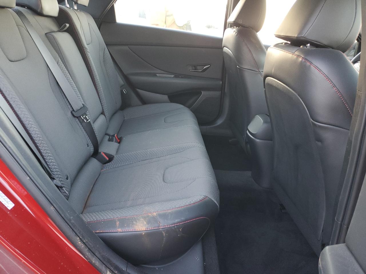 2023 Hyundai Elantra - Image 10