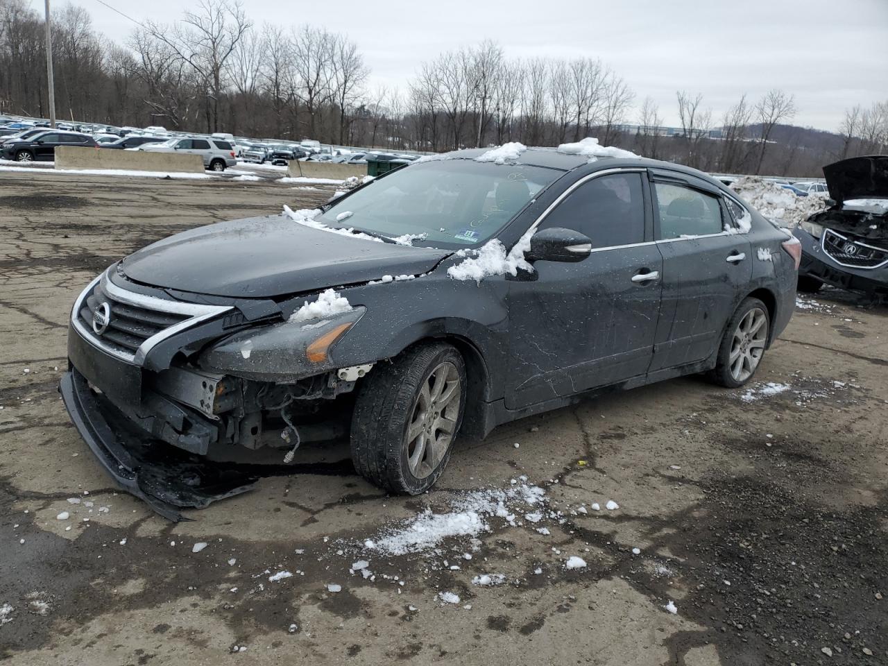 2015 Nissan Altima - Image 1