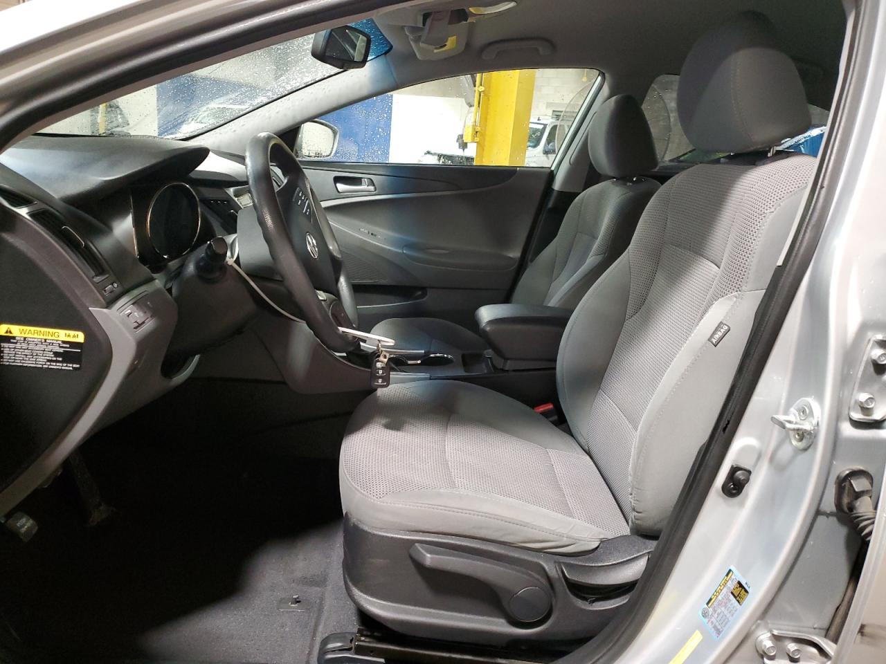 2013 Hyundai Sonata - Image 7