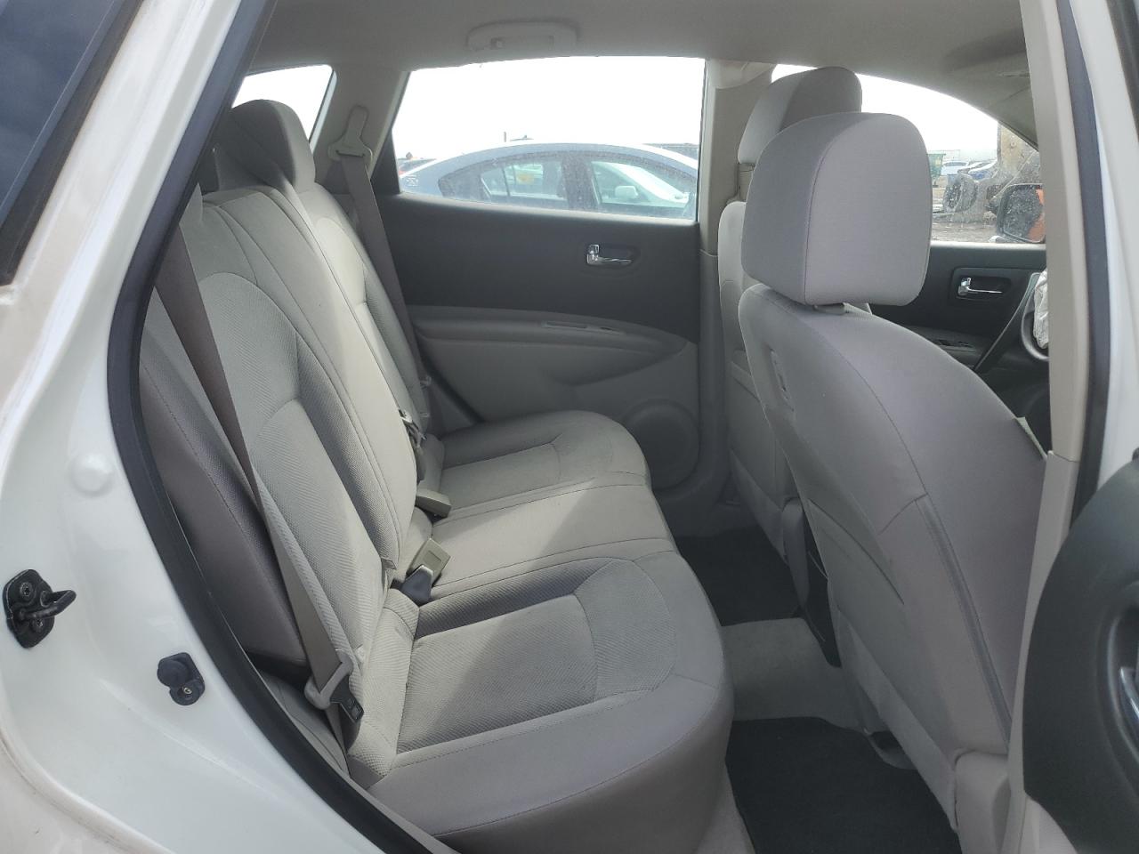 2013 Nissan Rogue - Image 12