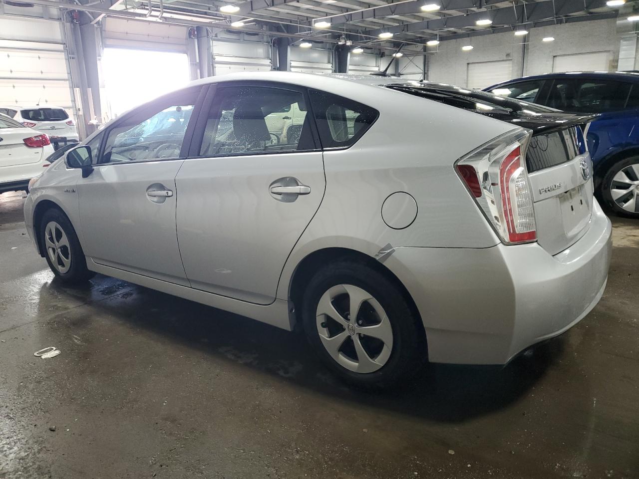 2014 Toyota Prius - Image 2