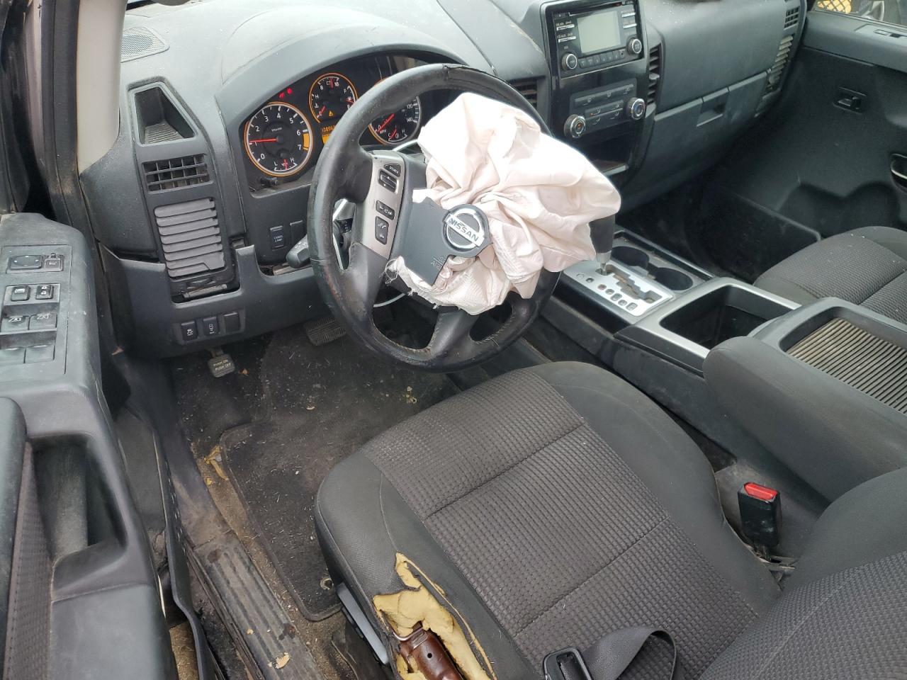 2013 Nissan Titan - Image 8