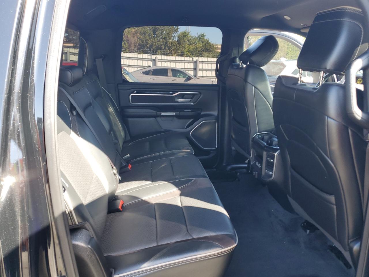 2021 RAM 1500 - Image 10
