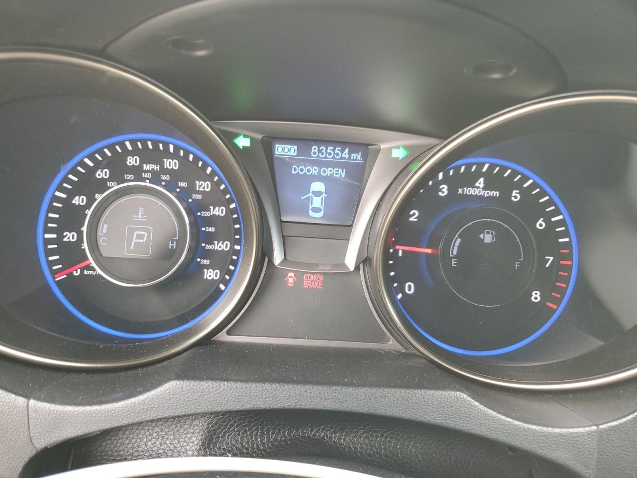 2013 Hyundai Genesis - Image 9