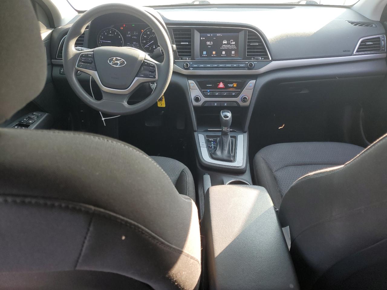 2018 Hyundai Elantra - Image 8