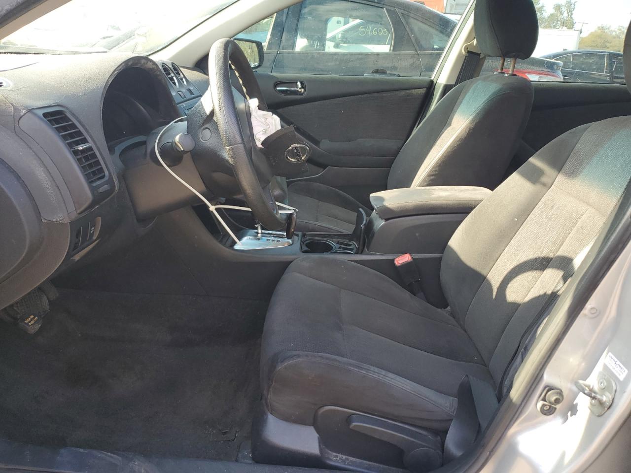 2010 Nissan Altima - Image 7