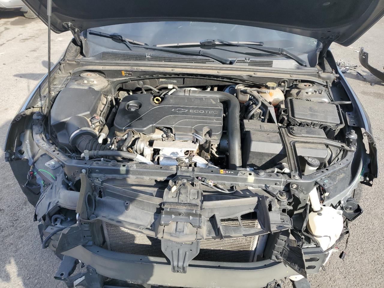 2018 Chevrolet Malibu - Image 11