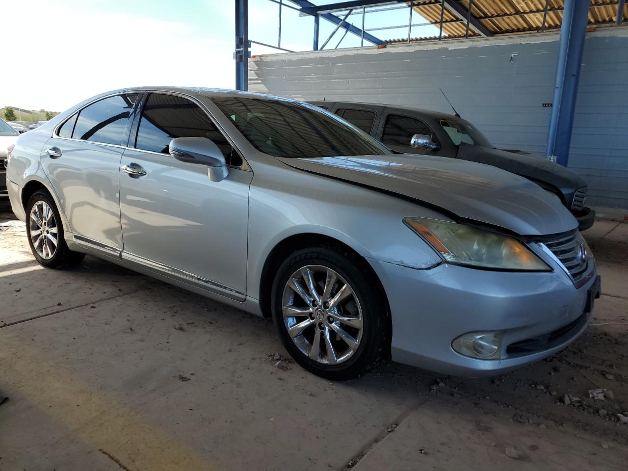 2010 Lexus ES - Image 4