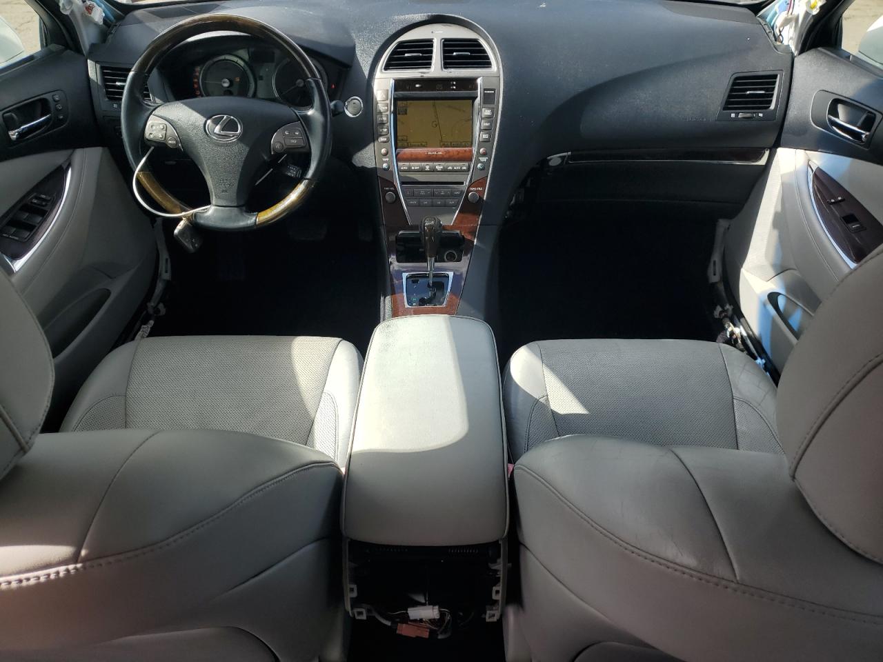 2012 Lexus ES - Image 8