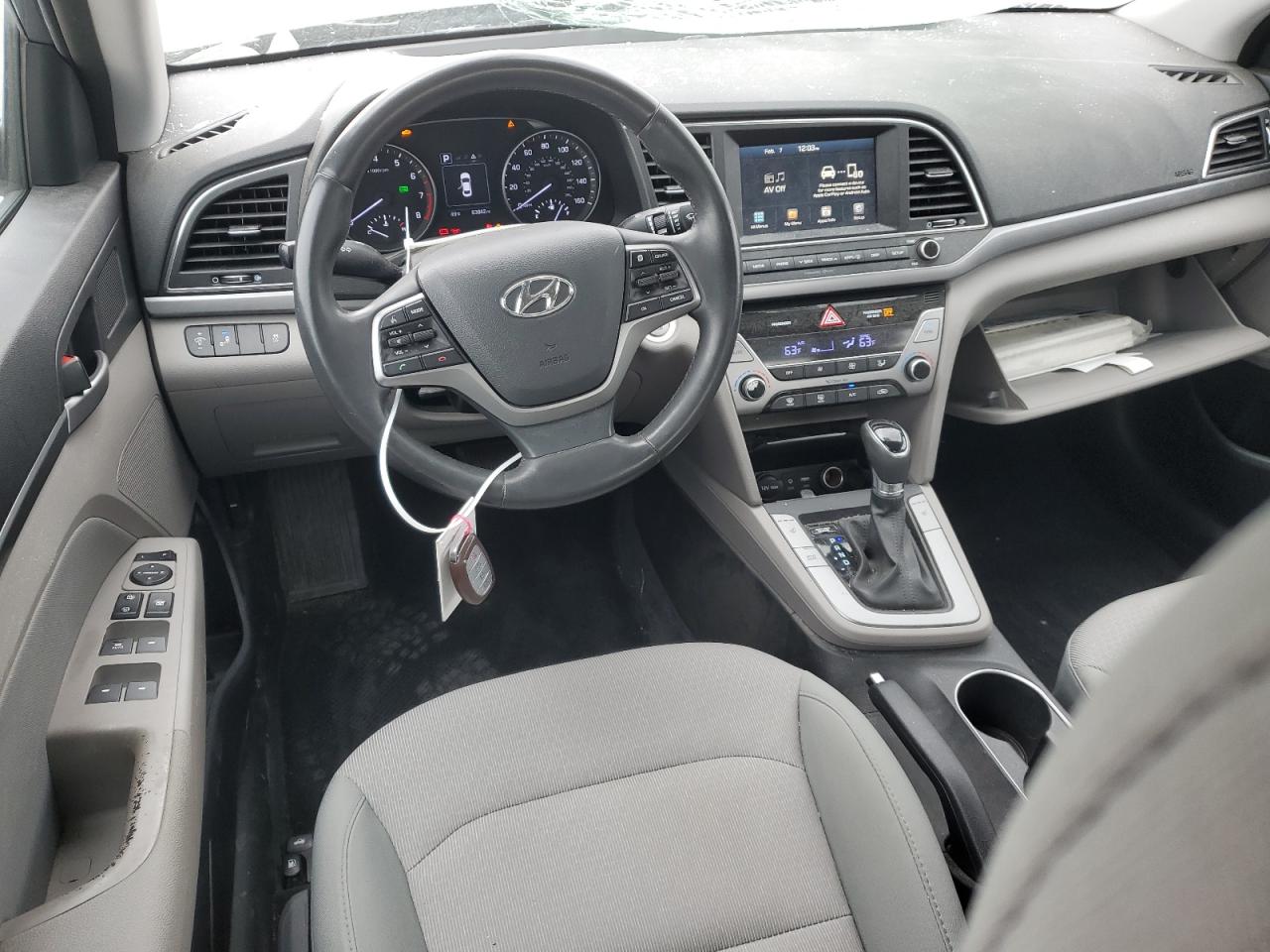 2017 Hyundai Elantra - Image 8