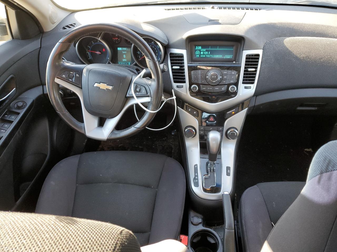 2013 Chevrolet Cruze - Image 8