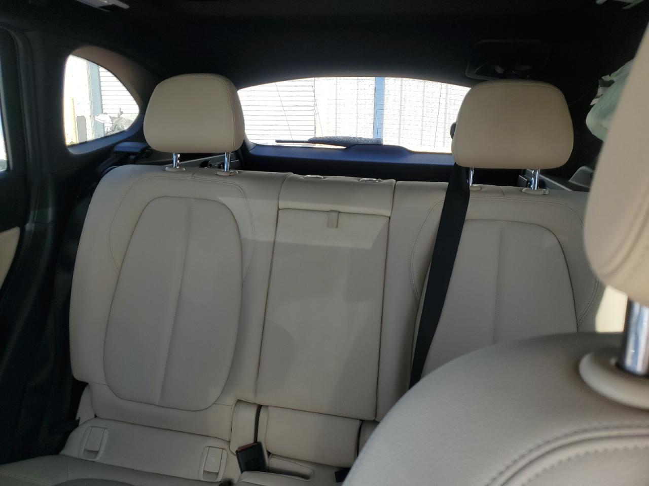 2016 BMW X1 - Image 10