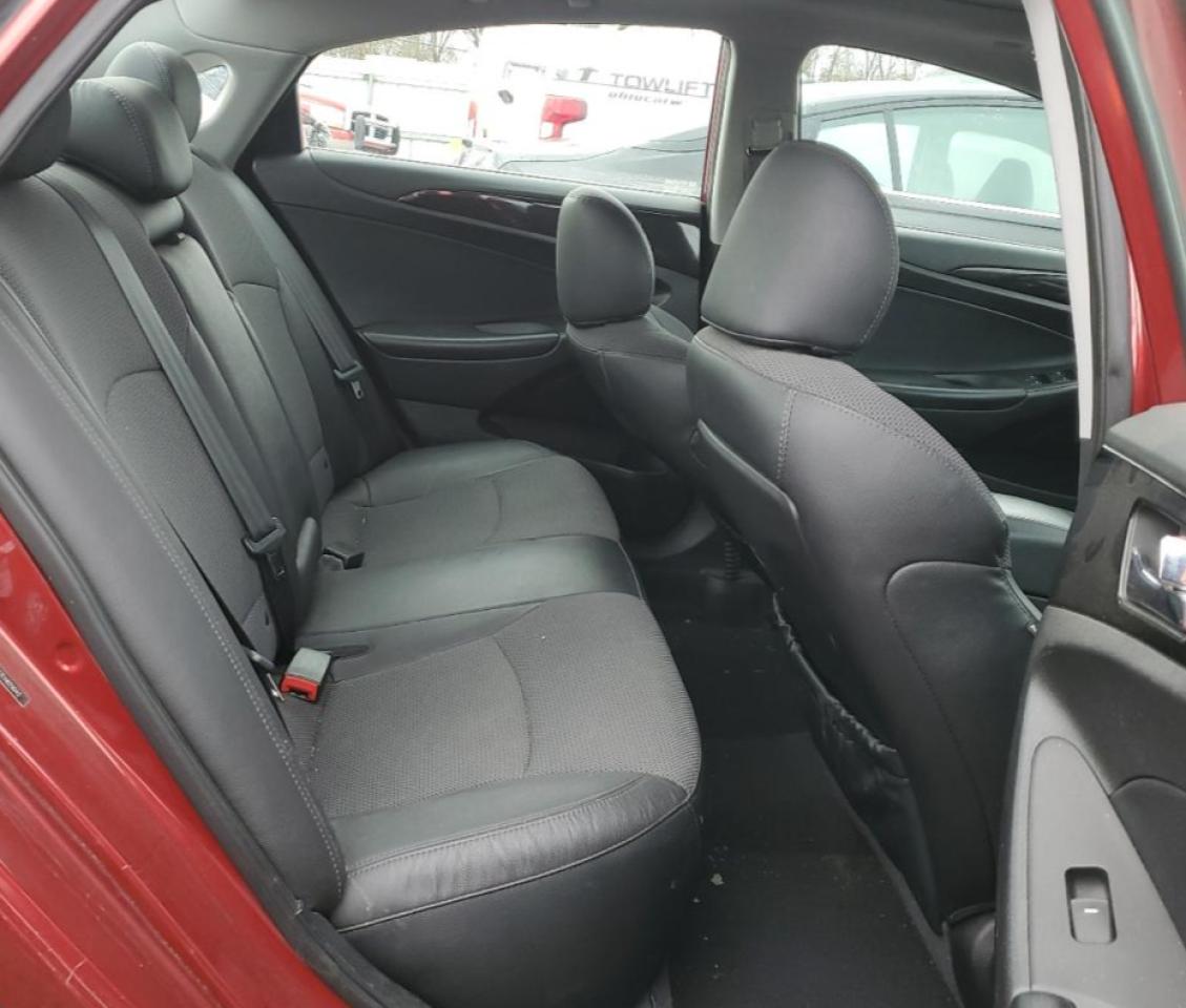 2014 Hyundai Sonata - Image 10