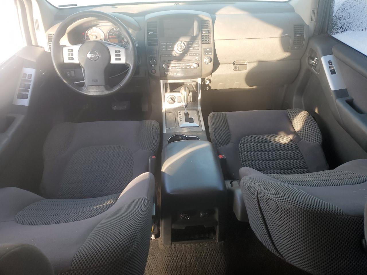 2009 Nissan Pathfinder - Image 8