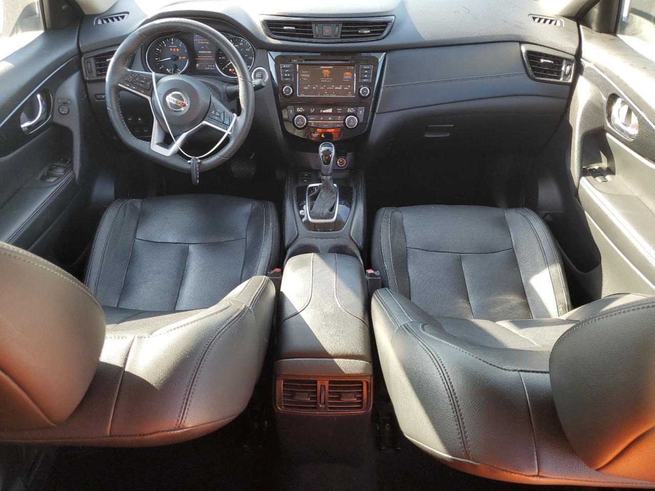 2019 Nissan Rogue - Image 8