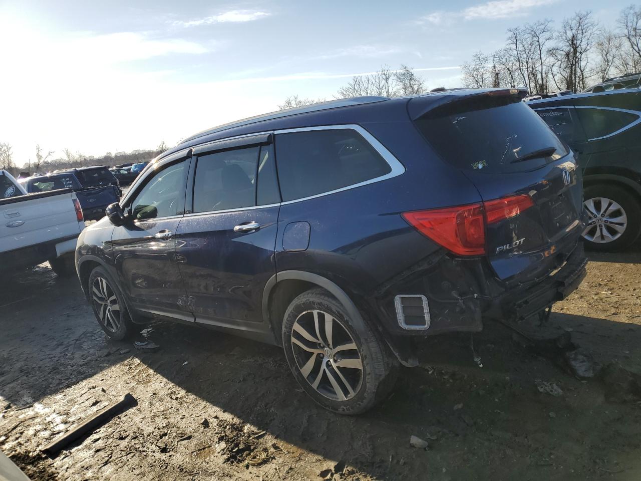 2016 Honda Pilot - Image 2
