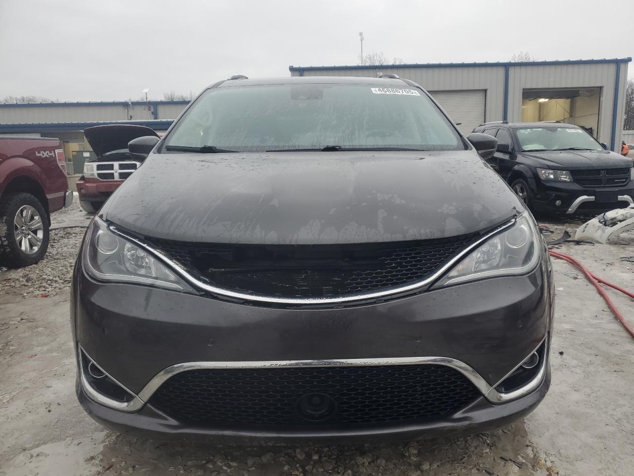 2019 Chrysler Pacifica - Image 5