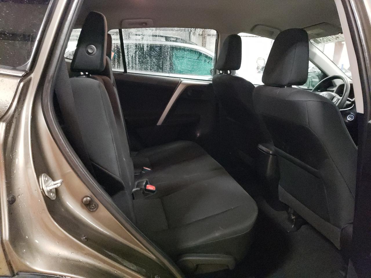 2015 Toyota RAV 4 - Image 11