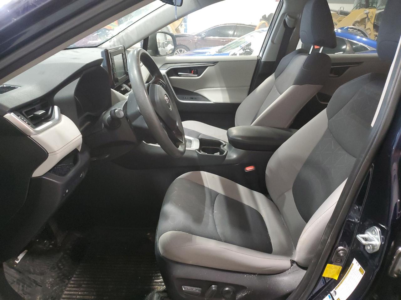 2019 Toyota RAV 4 - Image 7