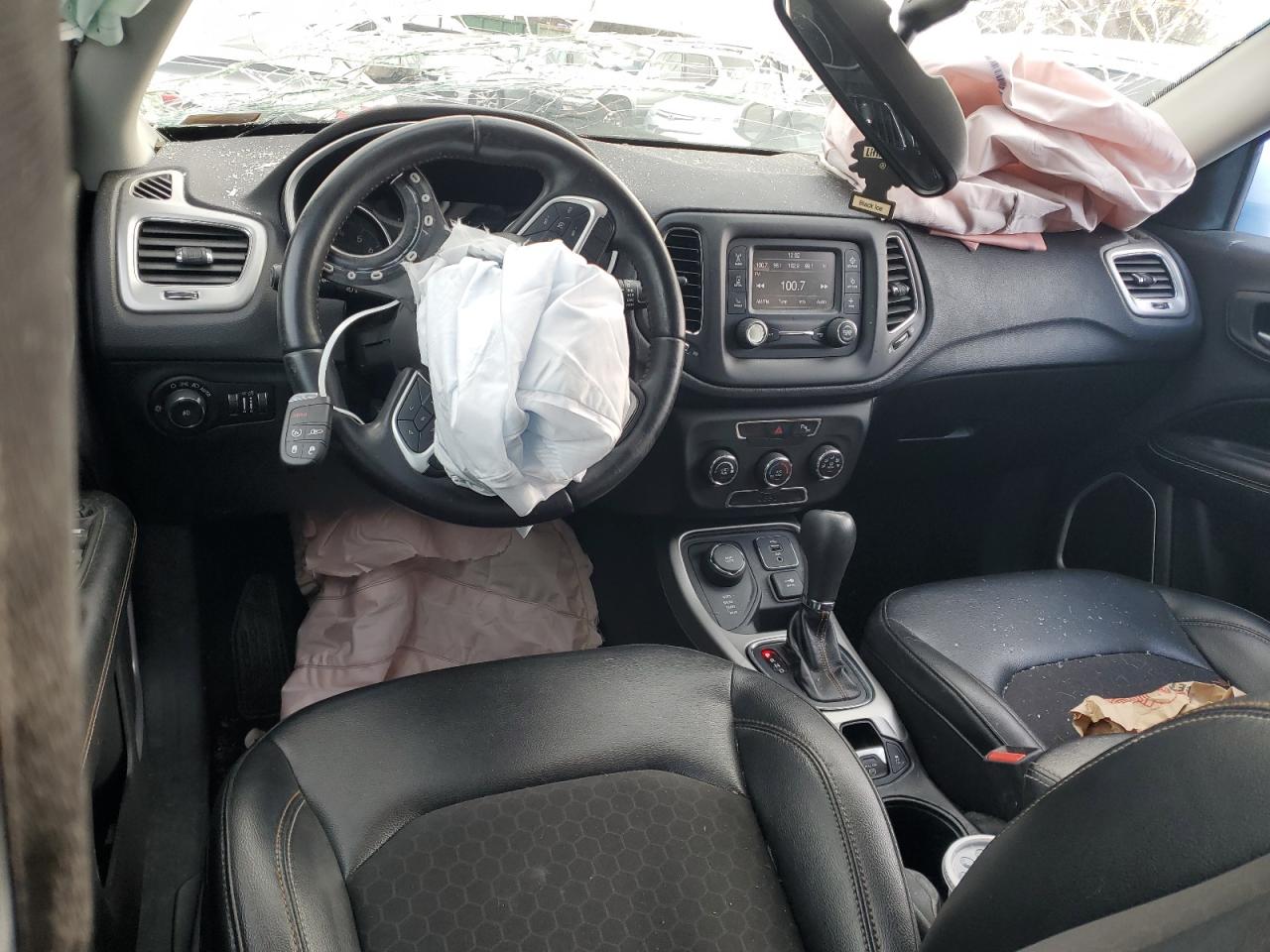 2017 Jeep Compass - Image 8