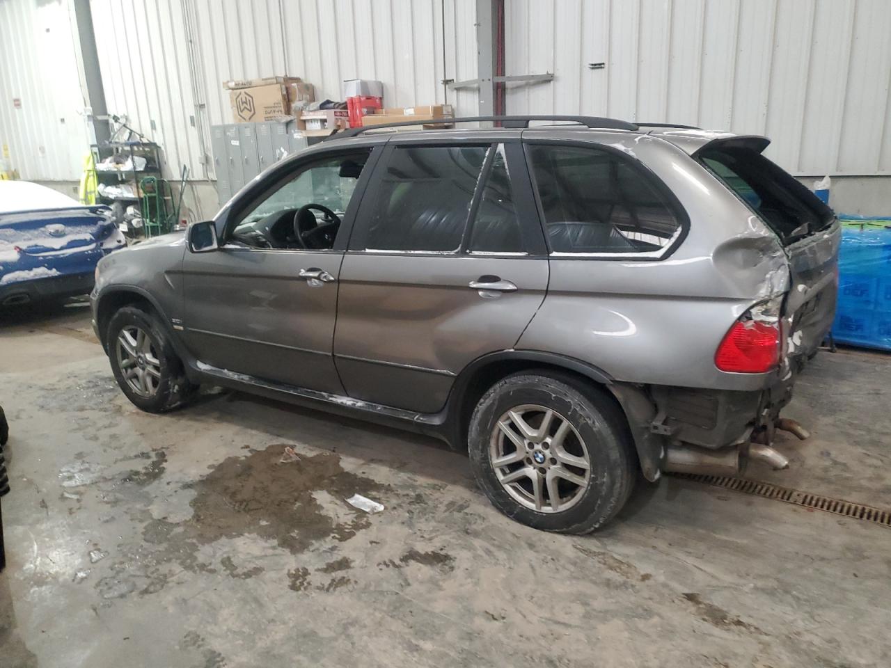 2004 BMW X5 - Image 2