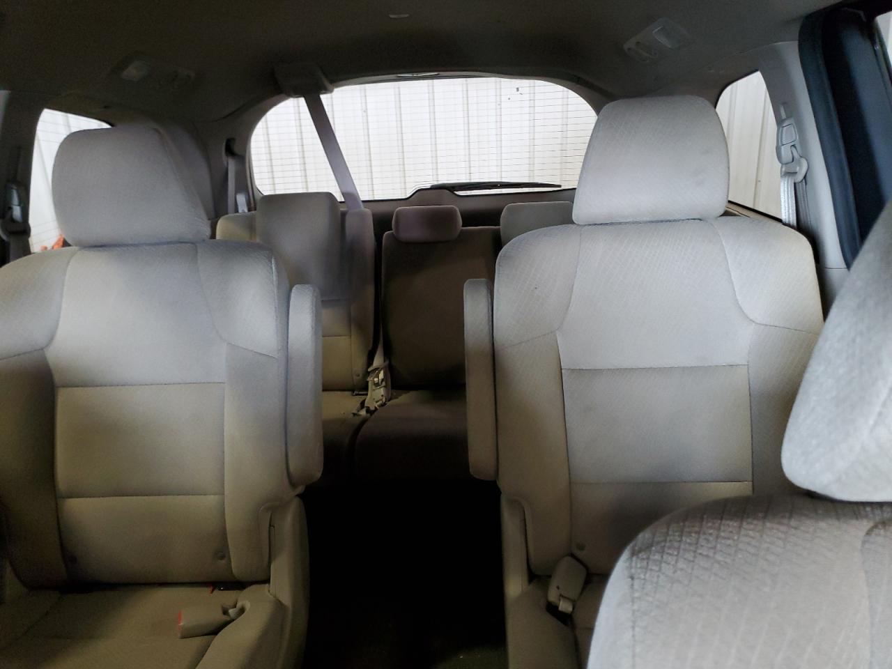 2014 Honda Odyssey - Image 10
