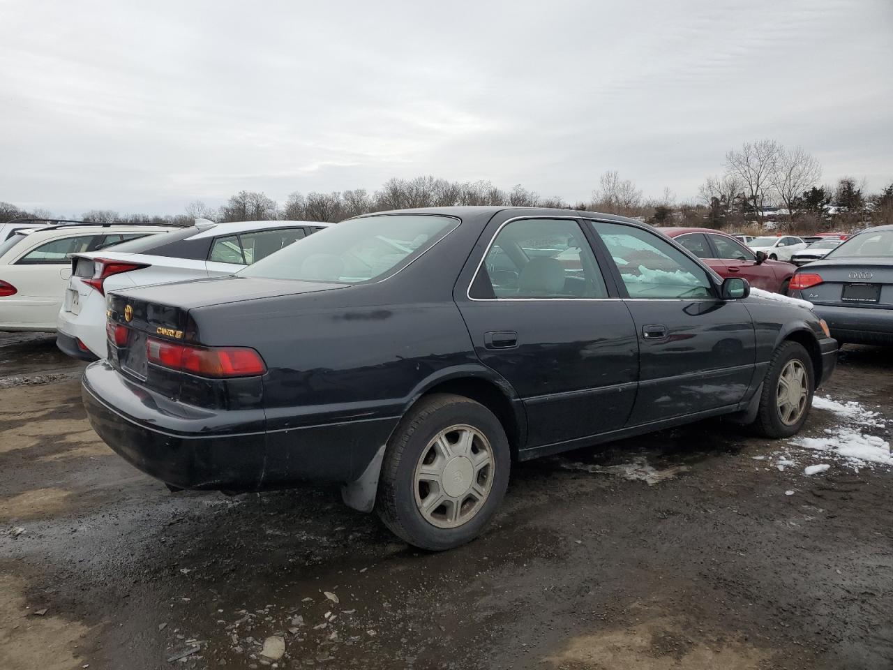 1998 Toyota Camry - Image 3