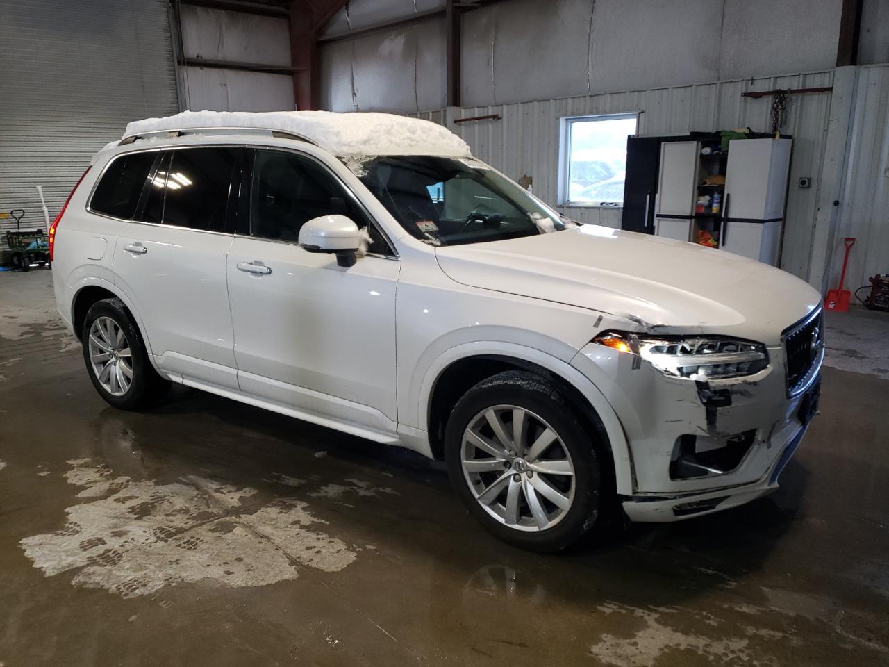 2017 Volvo XC90 - Image 4