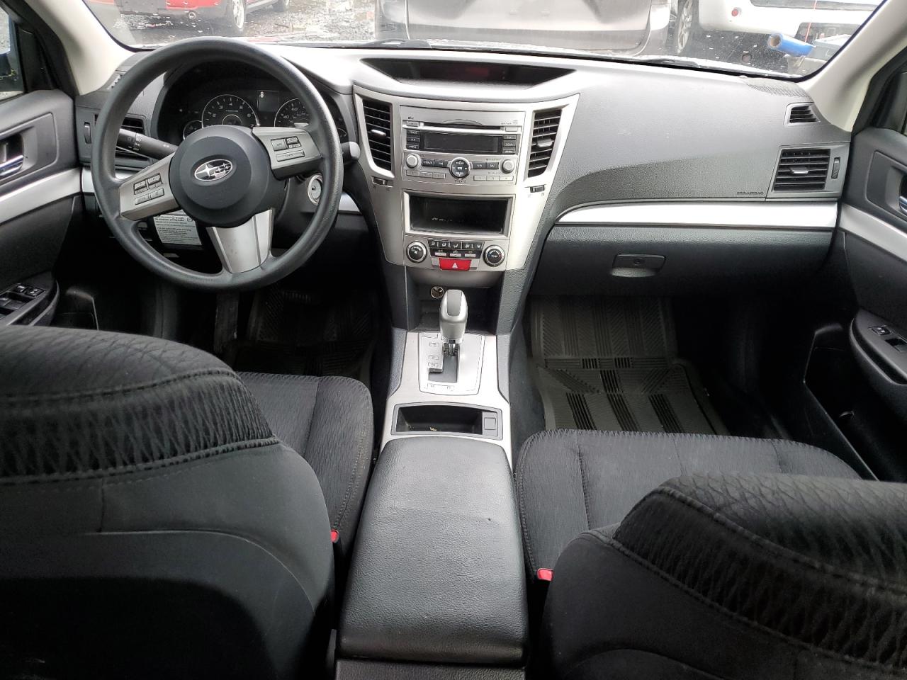 2011 Subaru Outback - Image 8