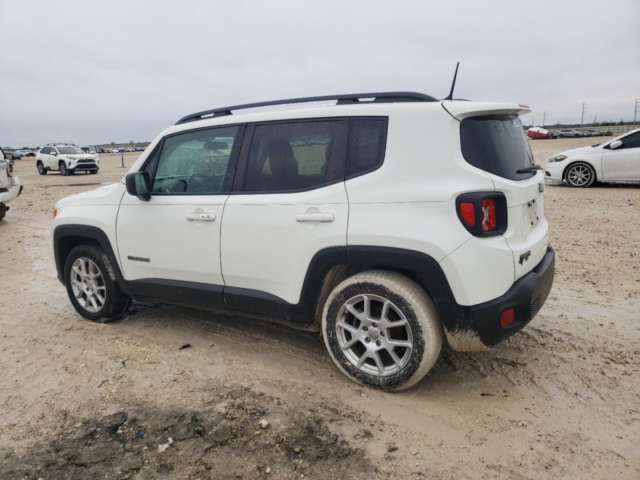 2020 Jeep Renegade - Image 2