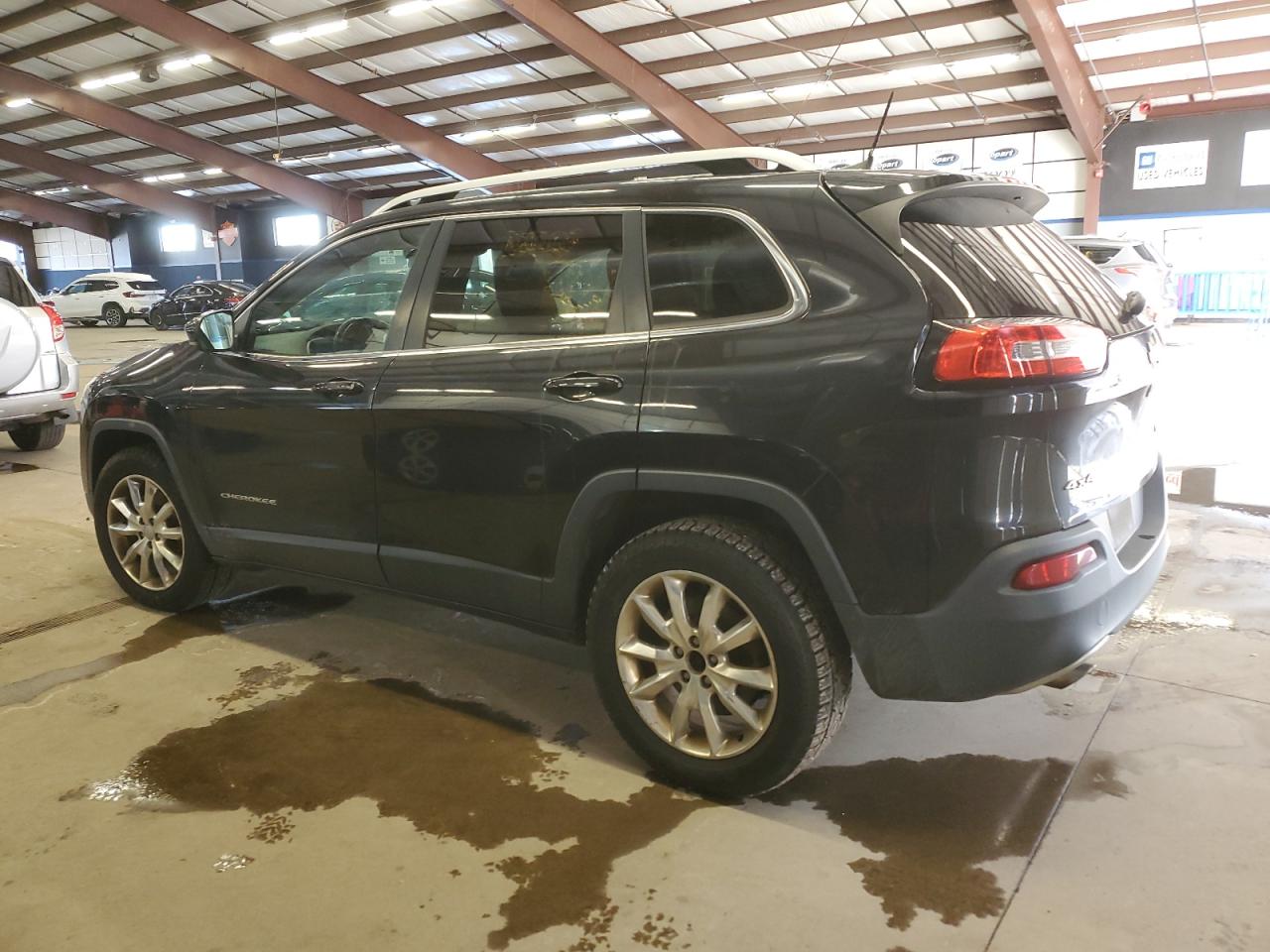 2016 Jeep Grand Cherokee - Image 2