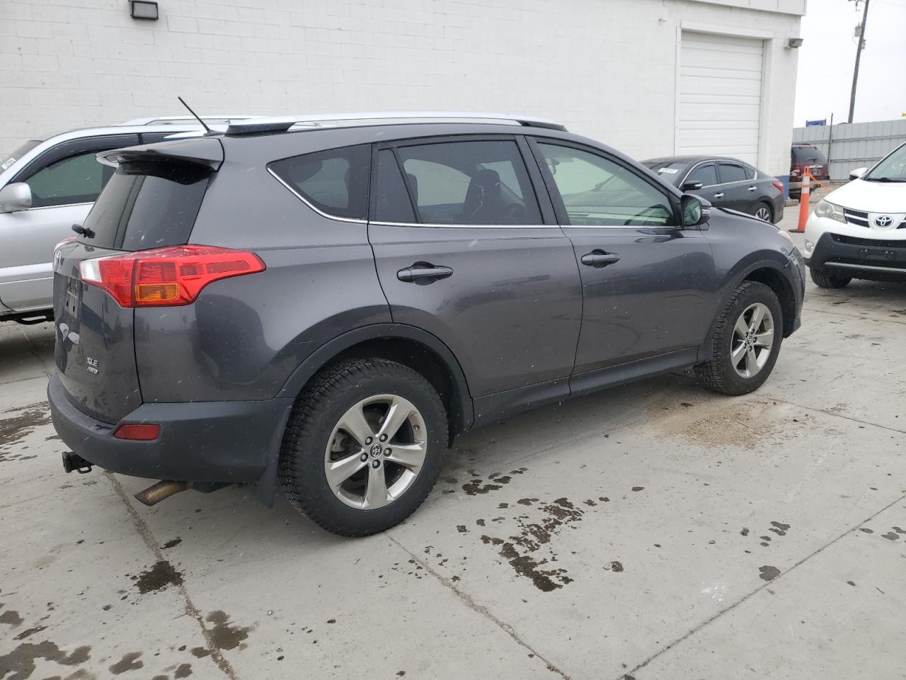 2015 Toyota RAV 4 - Image 3