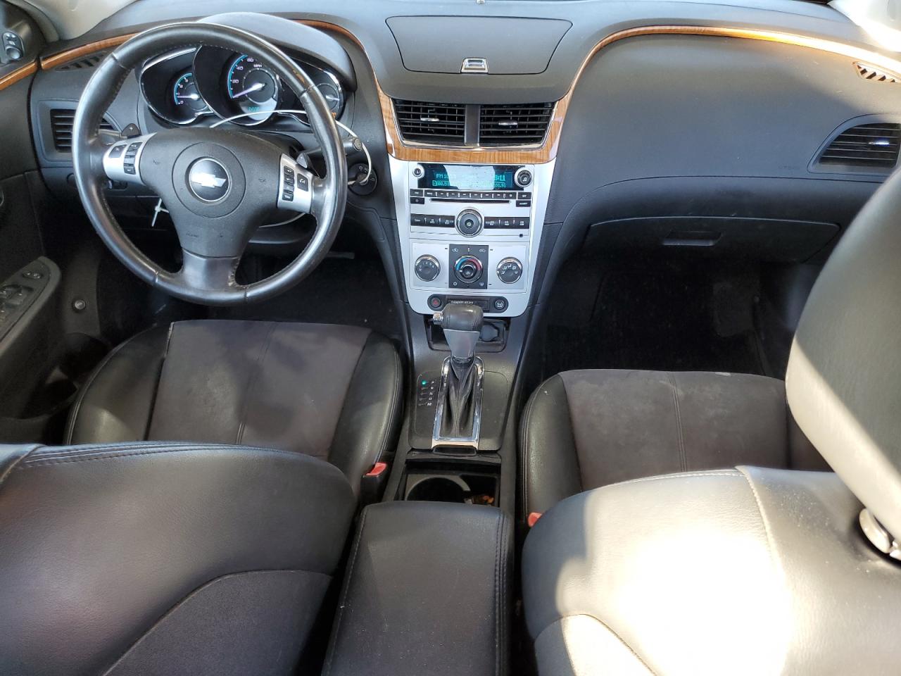 2009 Chevrolet Malibu - Image 8
