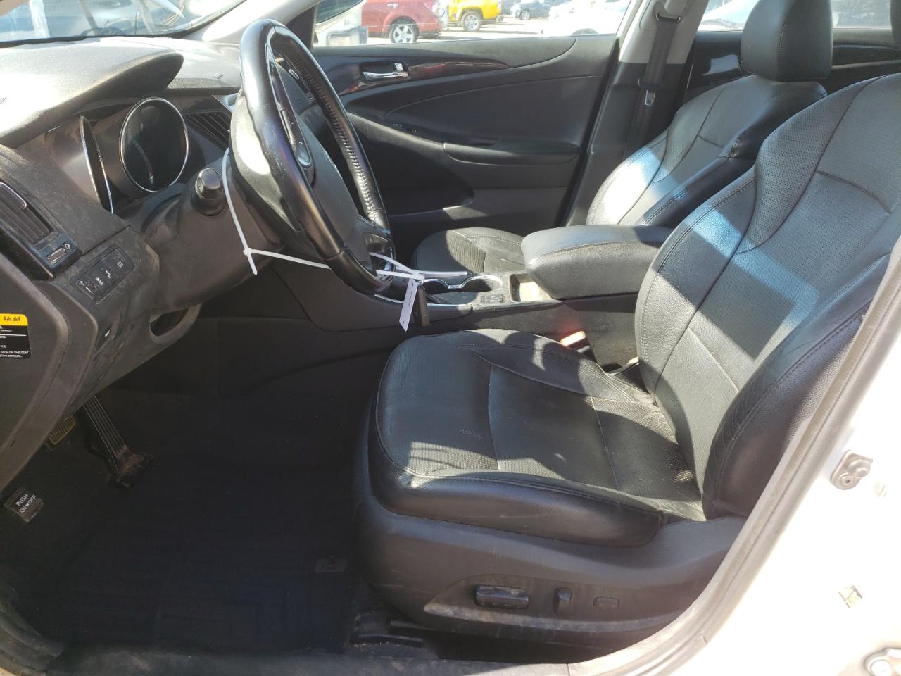 2014 Hyundai Sonata - Image 7