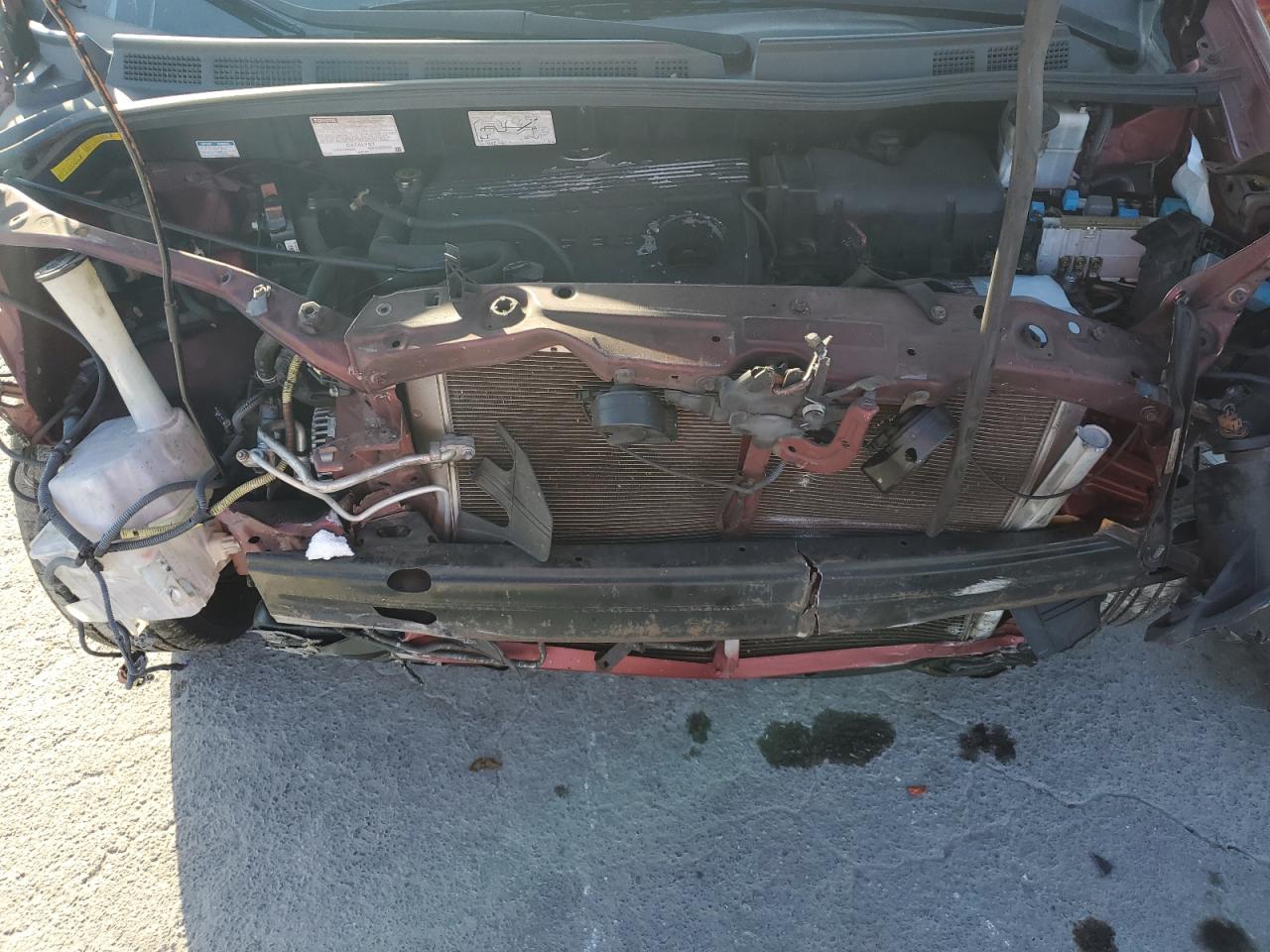 2004 Toyota Sienna - Image 13