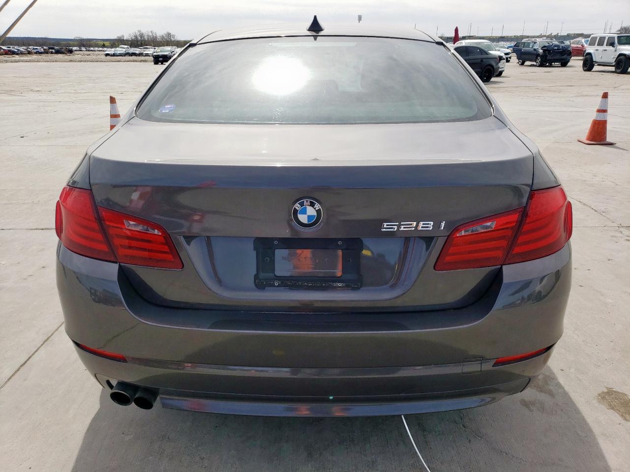 2011 BMW 528 I VIN: WBAFR1C5XBC749030 Lot: 47260895