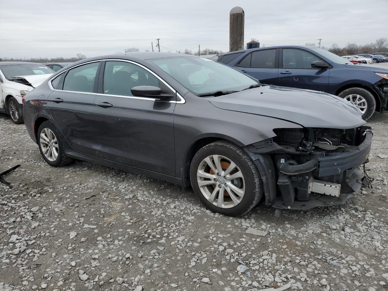 2016 Chrysler 200 - Image 4