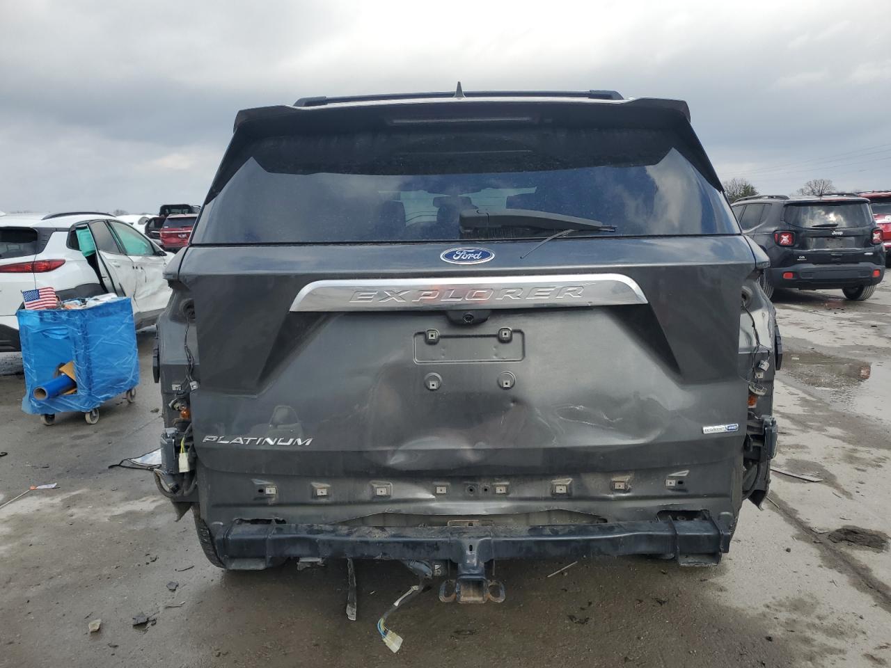 2020 Ford Explorer - Image 6