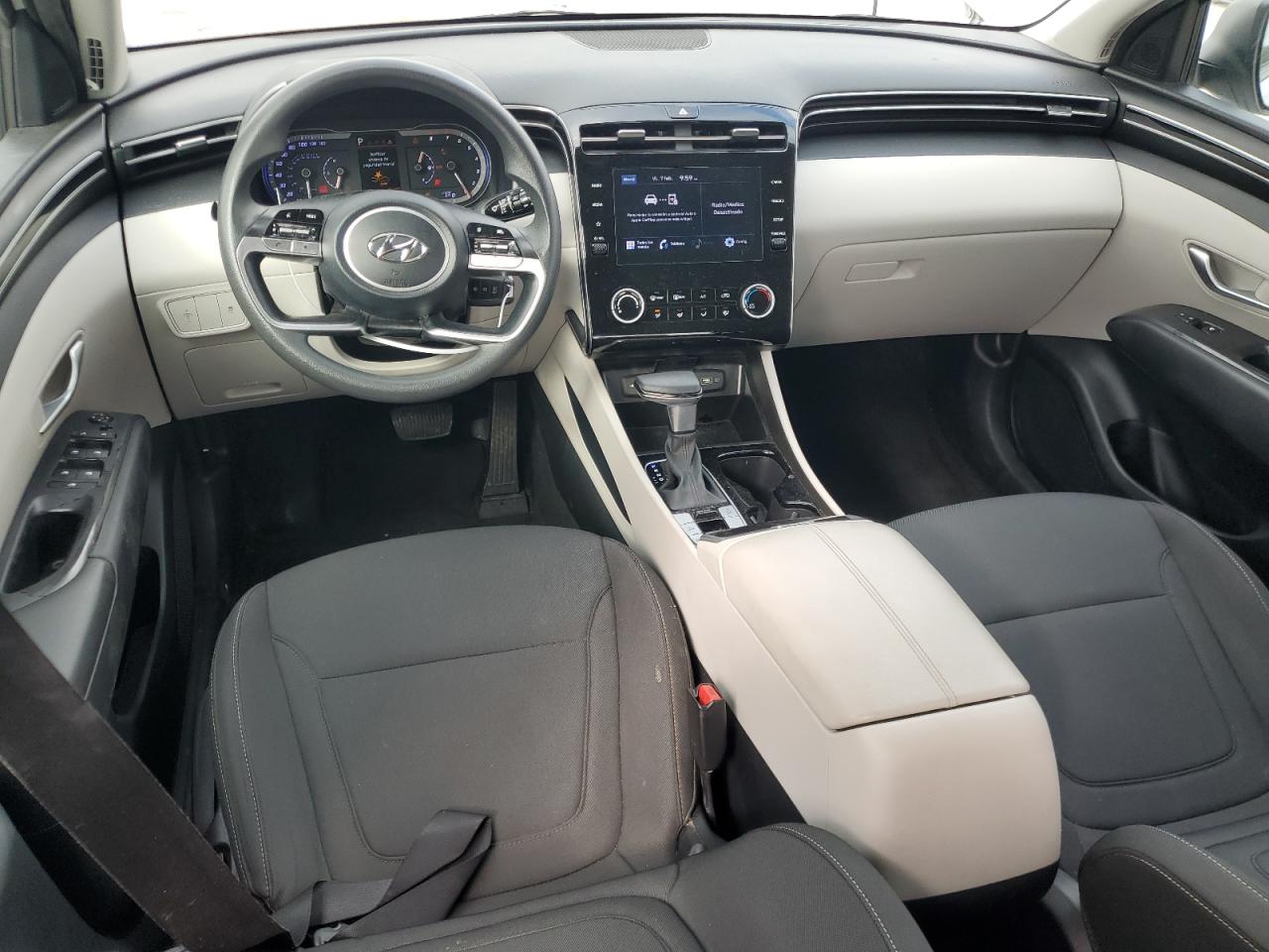 2022 Hyundai Tucson - Image 8