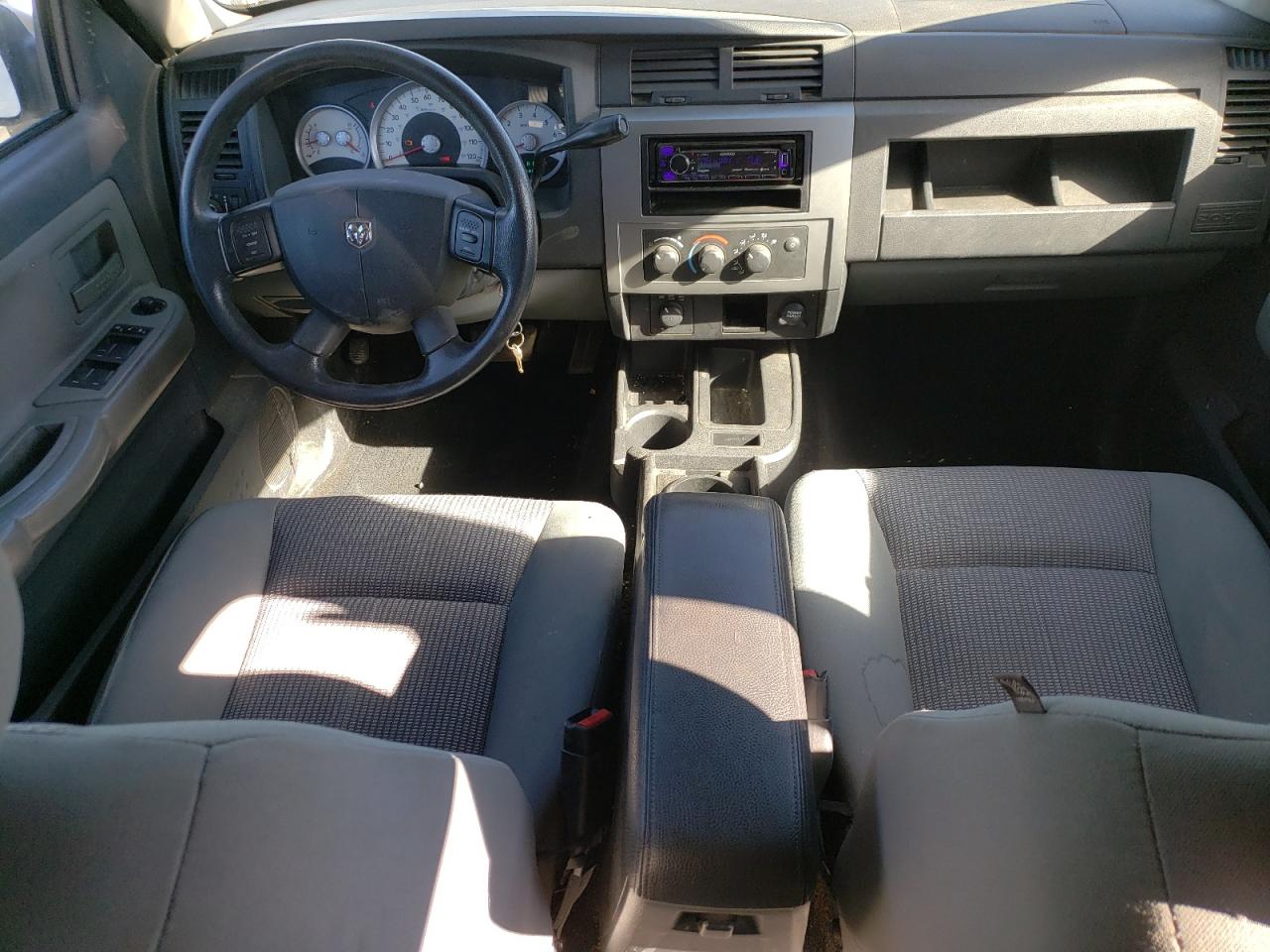2008 Dodge Dakota - Image 8