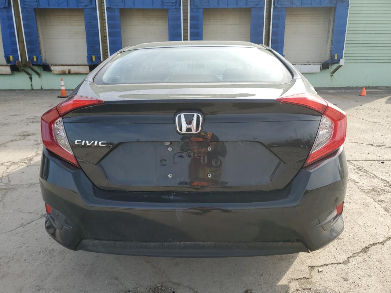 2018 Honda Civic - Image 6